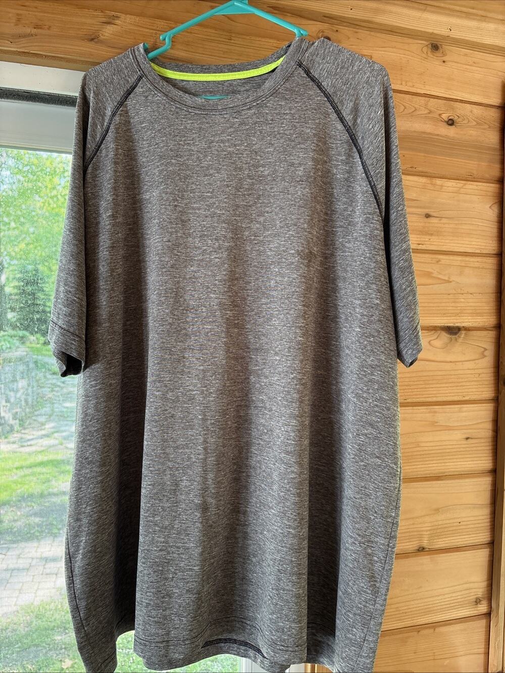 Men’s 2XL Dry Fit Shirt Gray